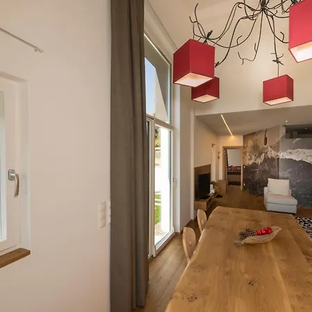 Chalet Merangardenvilla *