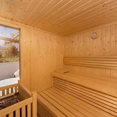 בקתה Merangardenvilla